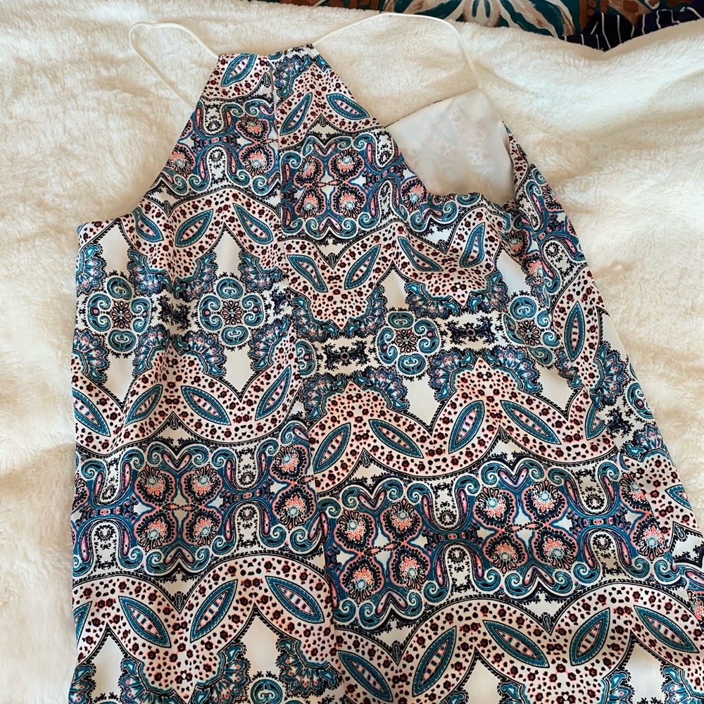 Express Tank Top - Picture 3 of 4